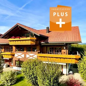 https://wunderschone-wohnung-mit-balkon-und-blick-auf-die-alpen.com-bavaria.com