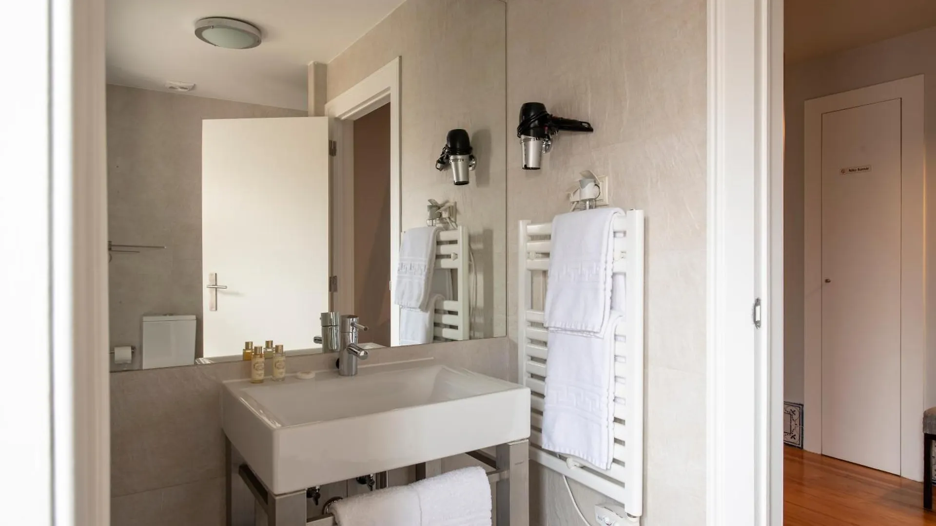 Living Lisboa Baixa Apartments